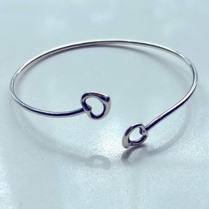 Tiffany & Co Elsa Perreti sterling silver bangle. Final